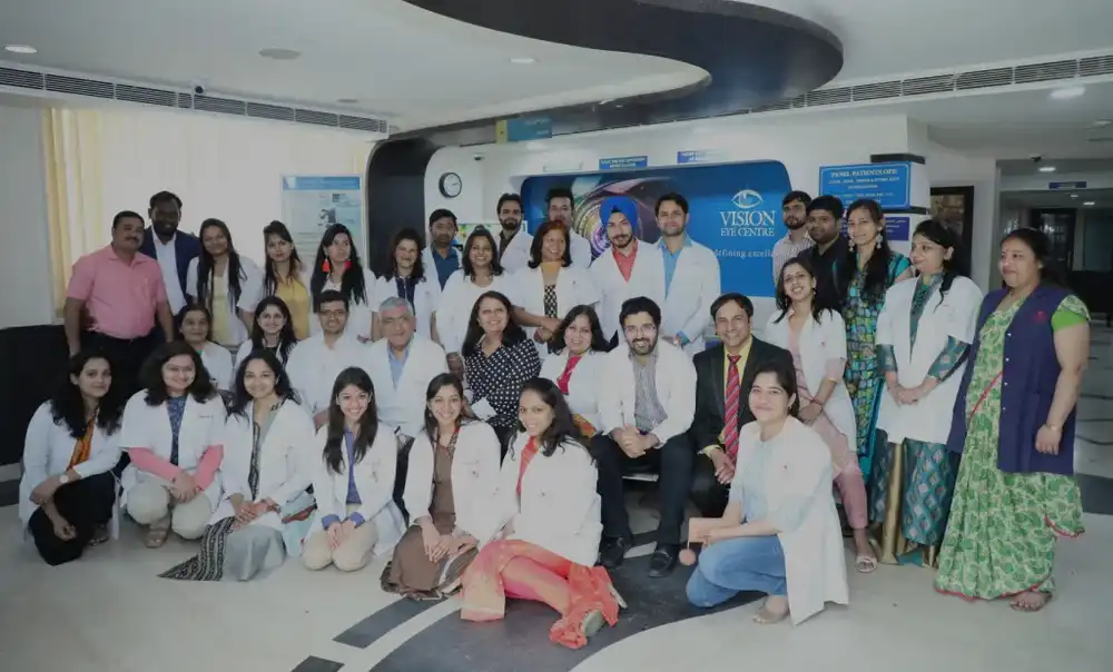 Vision Eye Centre doctors