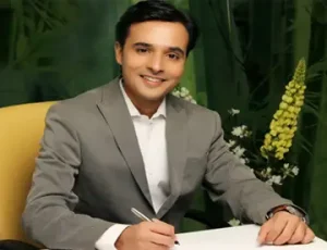 دكتور-فاردهامان-كانكاريا---أفضل-جراح-عيون-في-بيون،-الهند